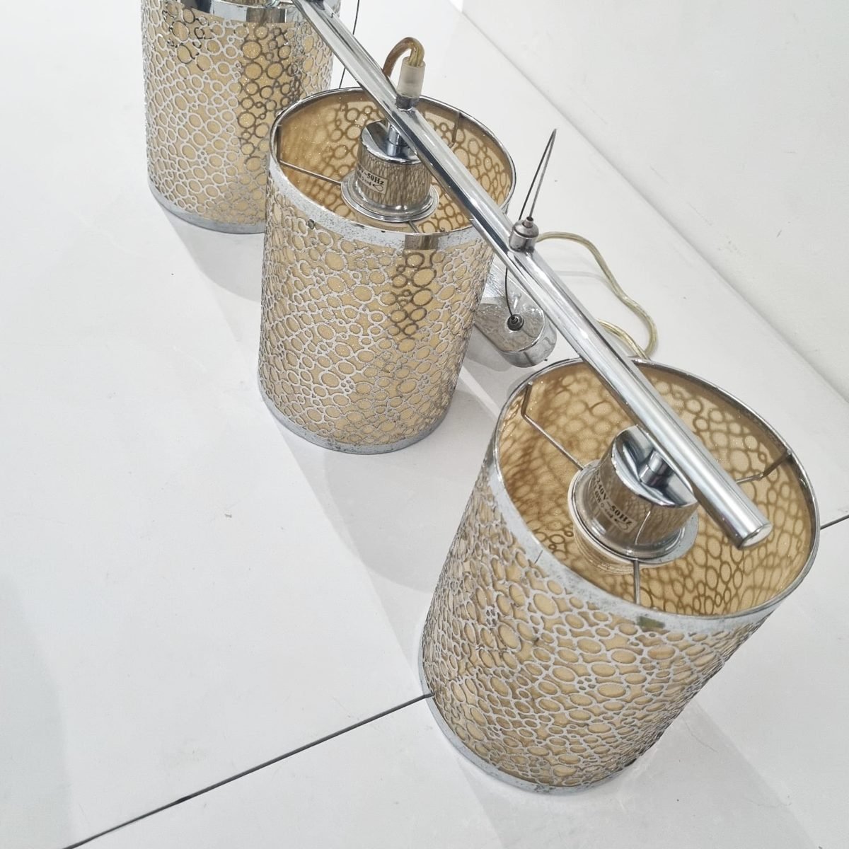 Lámpara Colgante de Techo 3 Luces Cromada con Pantallas Decorativas - foto 2