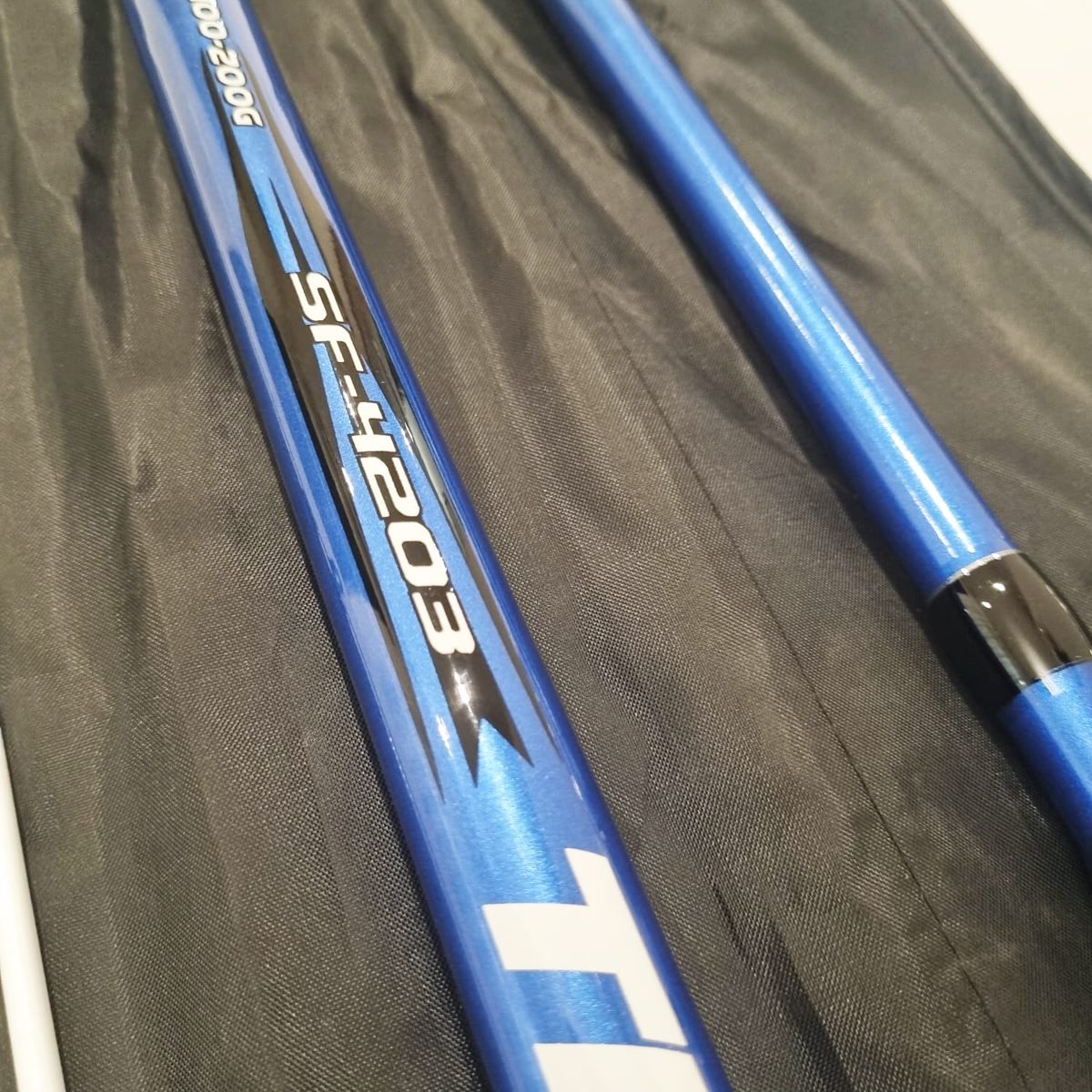 Caña Caster Titanium 4.20m 3 Tramos Surfcasting Carbono 200g - foto 3